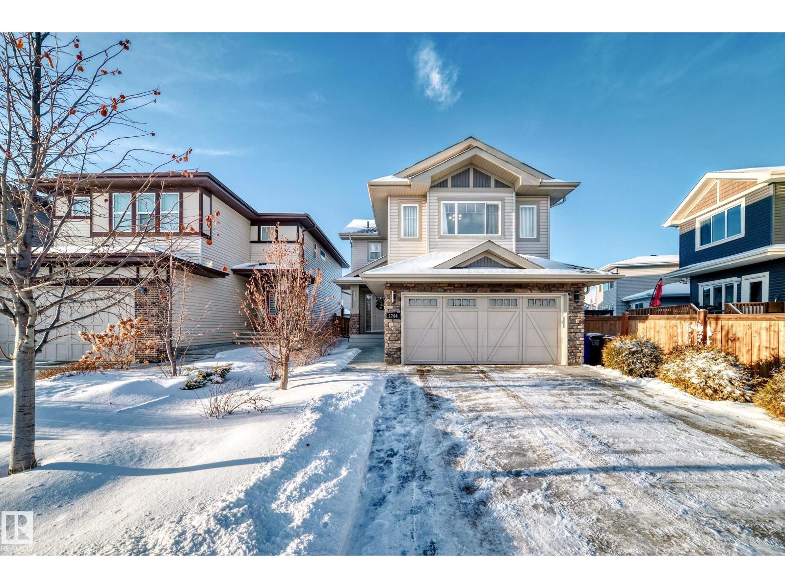 1704 158 ST SW, Edmonton, Alberta