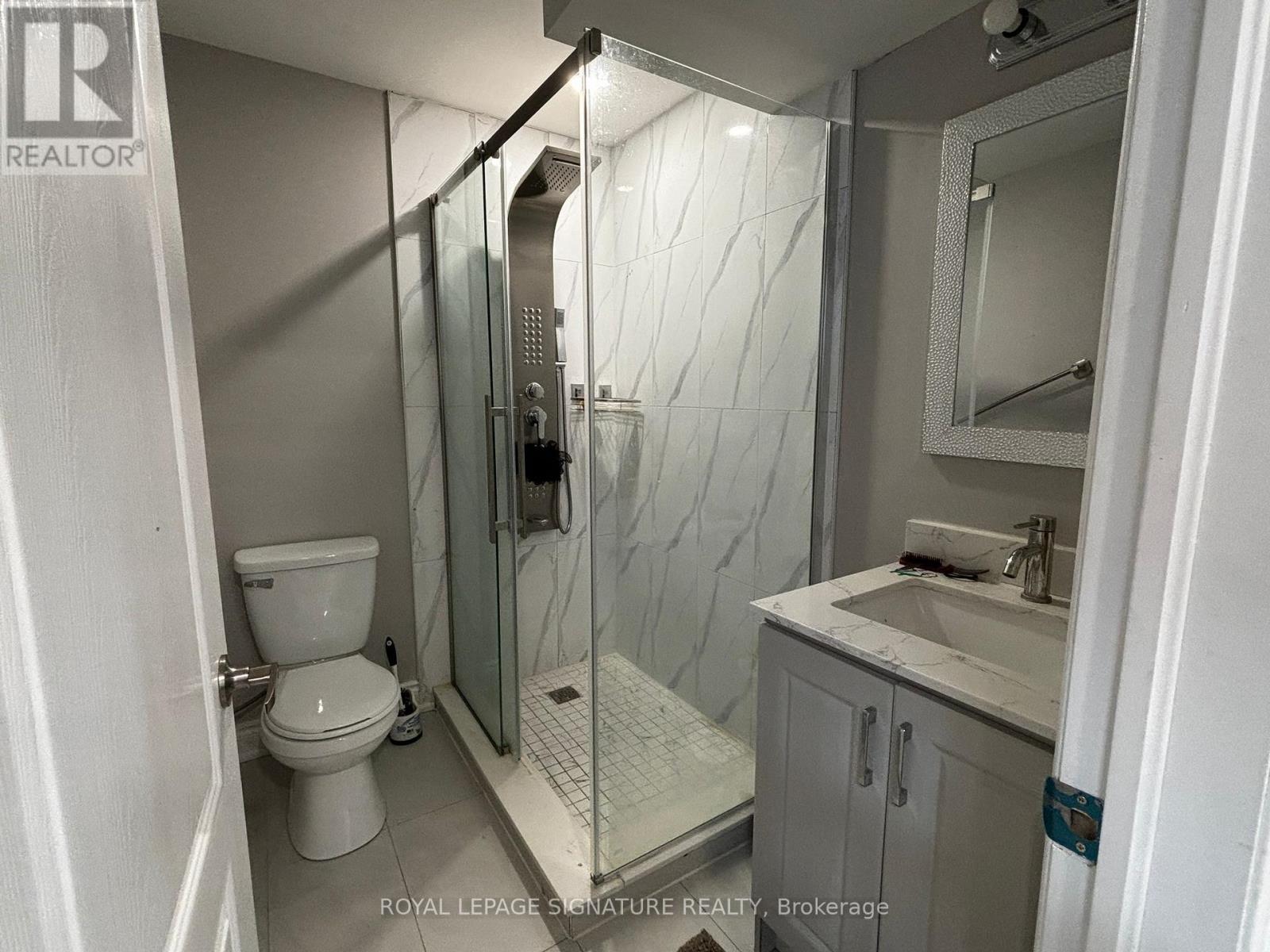 Lower - 11 Overholt Drive, Thorold, Ontario  L2V 0G4 - Photo 12 - X12640774