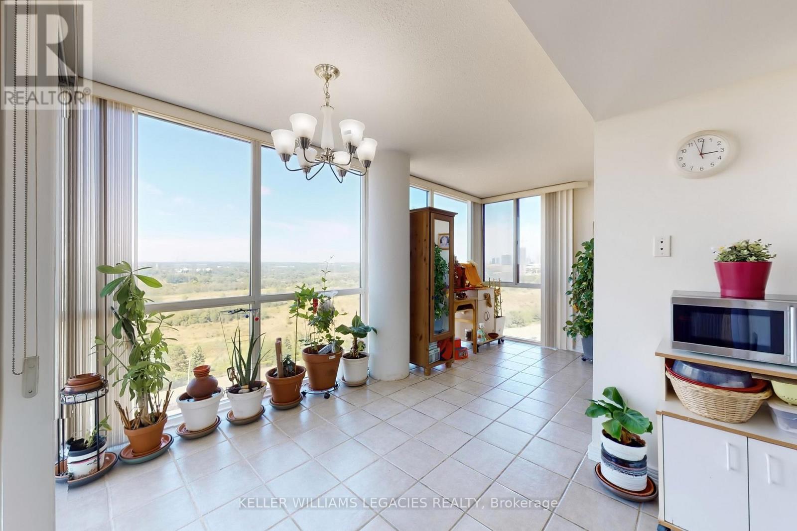 1603 - 10 Markbrook Lane, Toronto, Ontario  M9V 5E3 - Photo 18 - W12445507