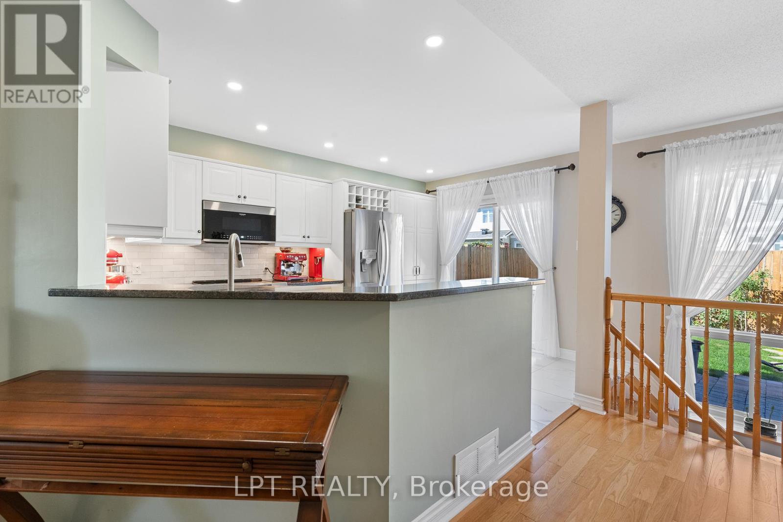 16 Calaveras Avenue, Ottawa, Ontario  K2J 4Z8 - Photo 12 - X12462454