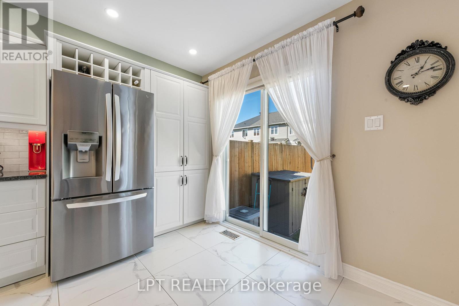 16 Calaveras Avenue, Ottawa, Ontario  K2J 4Z8 - Photo 19 - X12462454