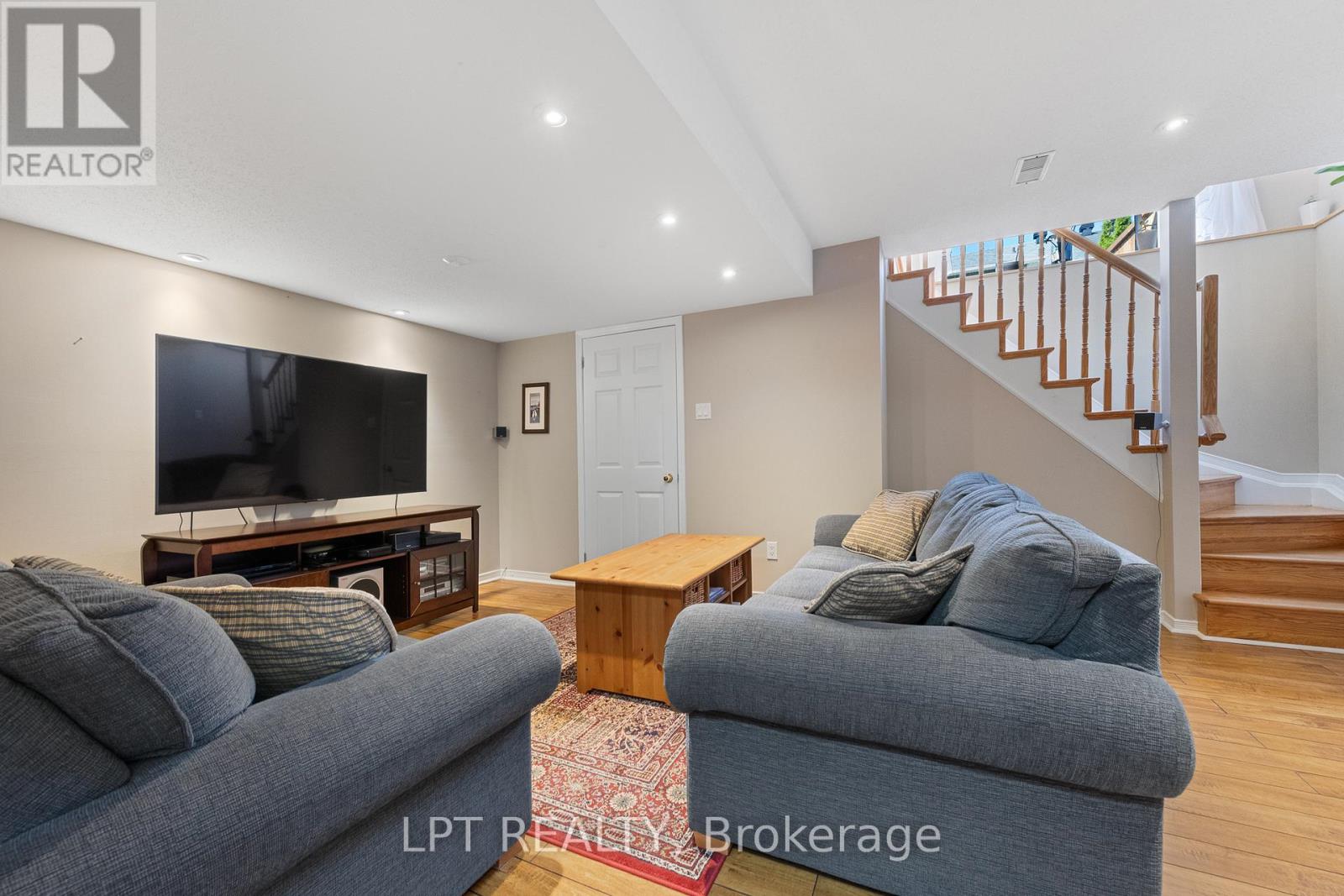 16 Calaveras Avenue, Ottawa, Ontario  K2J 4Z8 - Photo 38 - X12462454