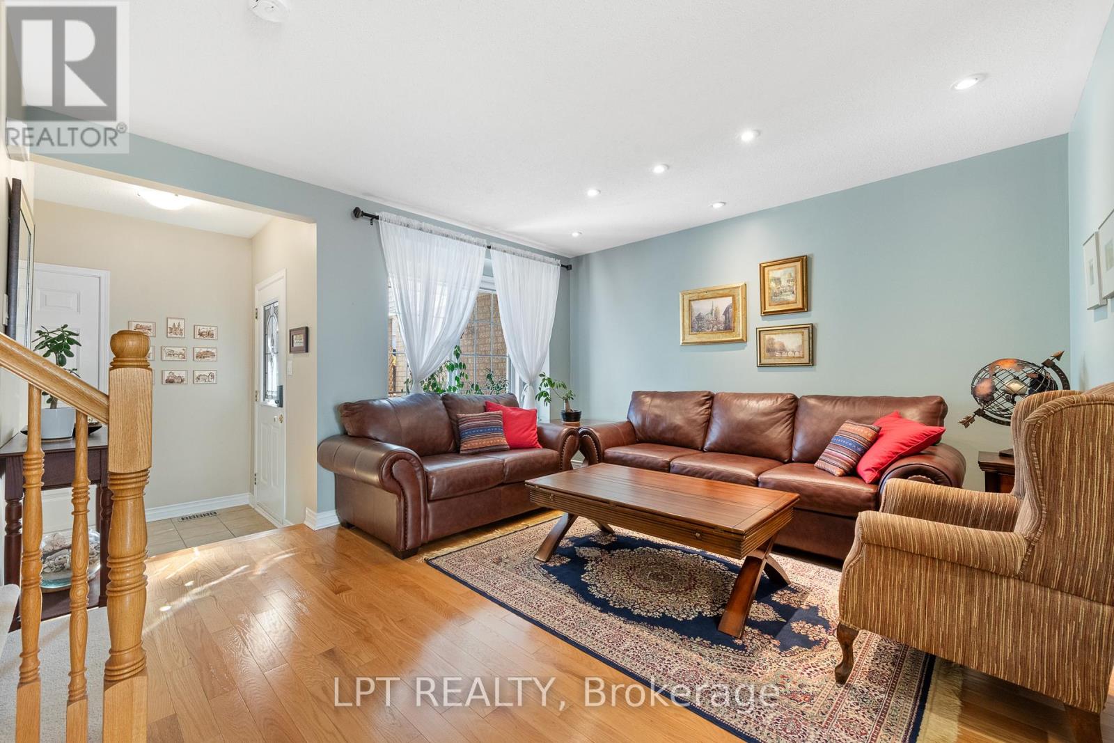 16 Calaveras Avenue, Ottawa, Ontario  K2J 4Z8 - Photo 7 - X12462454