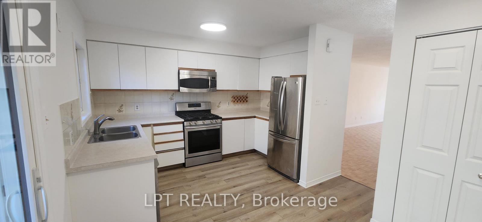 467 Parkdale Avenue, Ottawa, Ontario  K1Y 1H5 - Photo 5 - X12467045