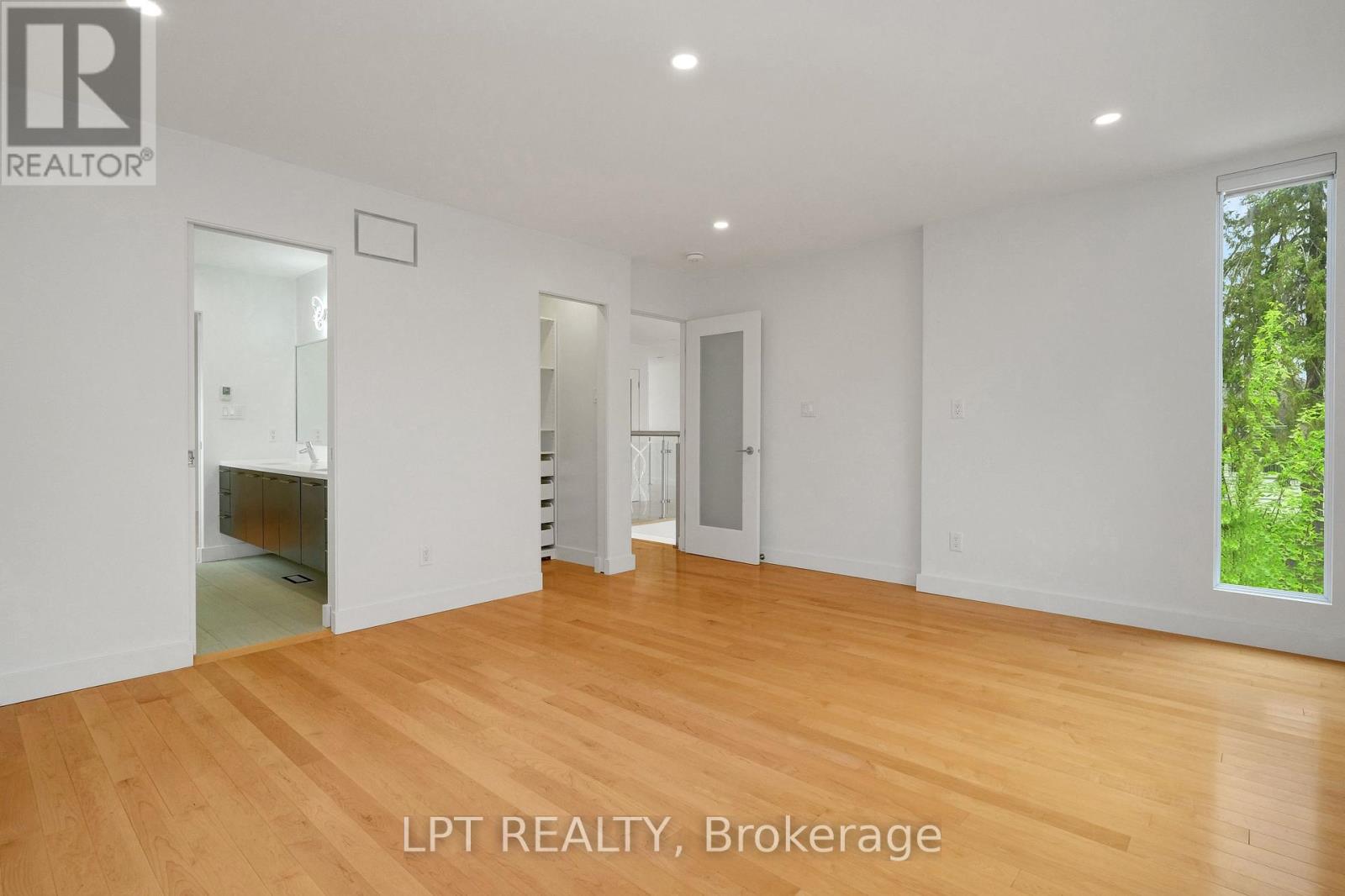 298 Crestview Road, Ottawa, Ontario  K1H 5G6 - Photo 35 - X12490874