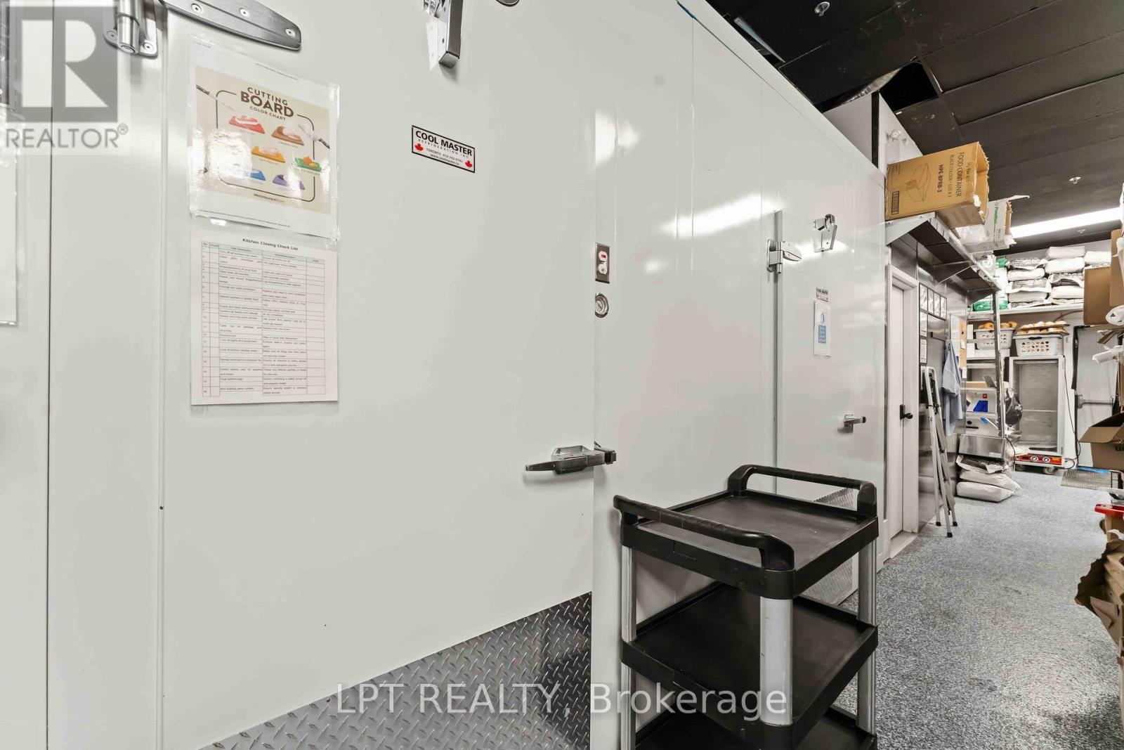 8 - 420 Hazeldean Road, Ottawa, Ontario  K2L 4B2 - Photo 26 - X12525420