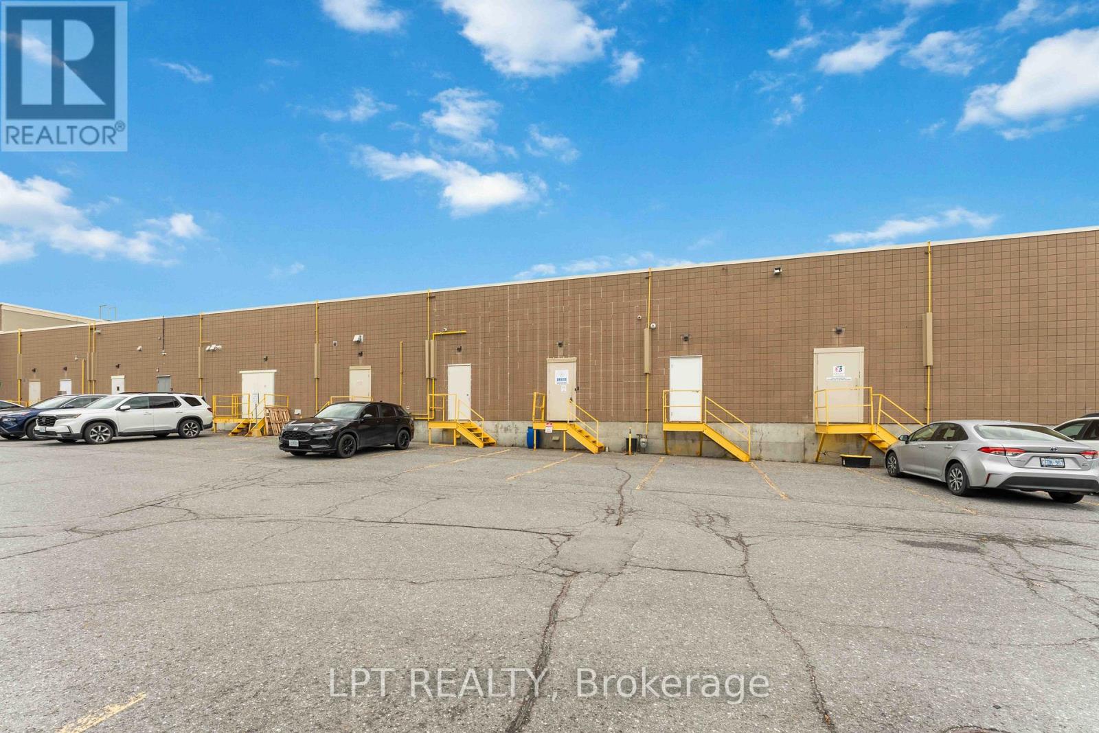 8 - 420 Hazeldean Road, Ottawa, Ontario  K2L 4B2 - Photo 28 - X12525420