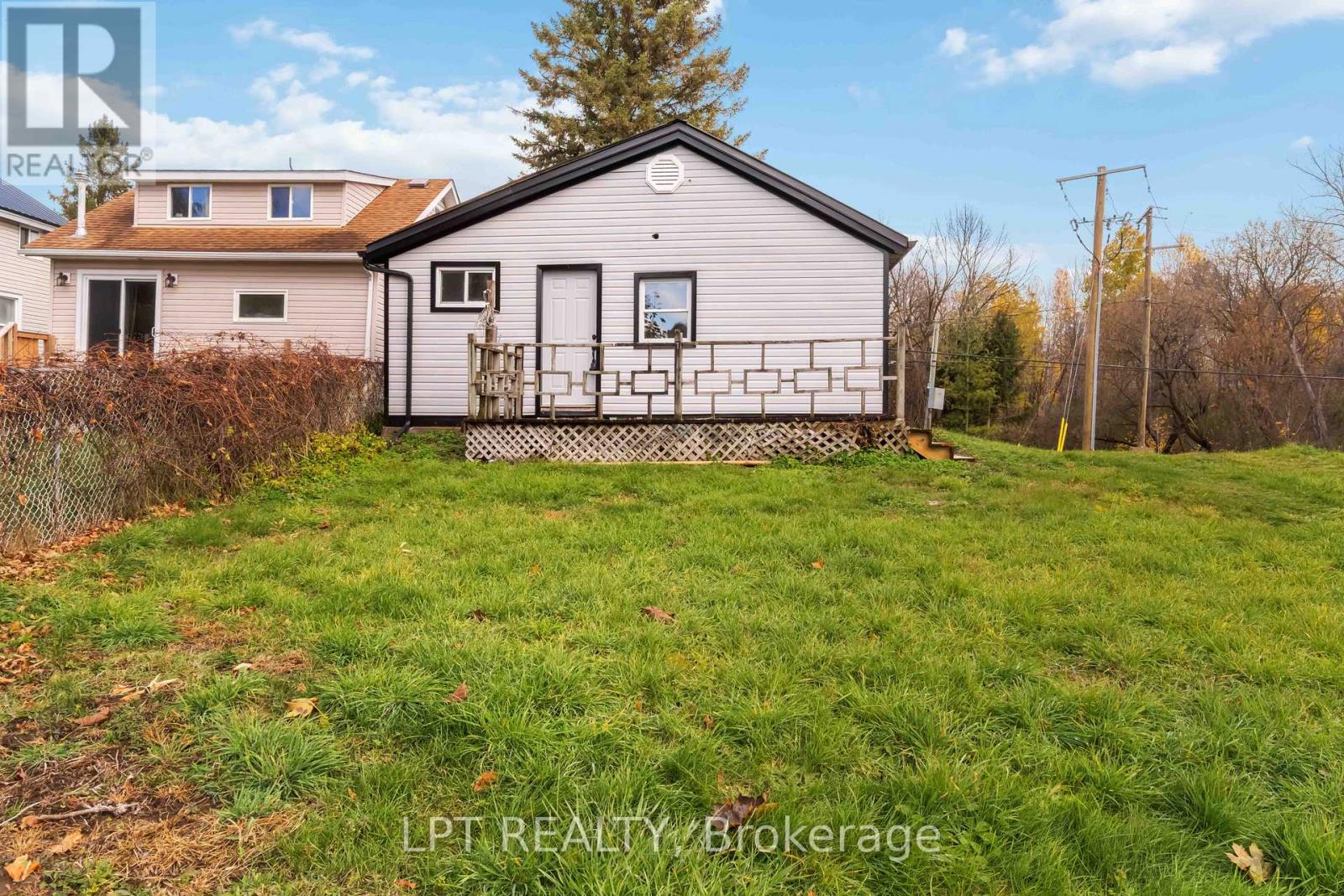 222 Bartholomew Street, Brockville, Ontario  K6V 2S6 - Photo 45 - X12525744