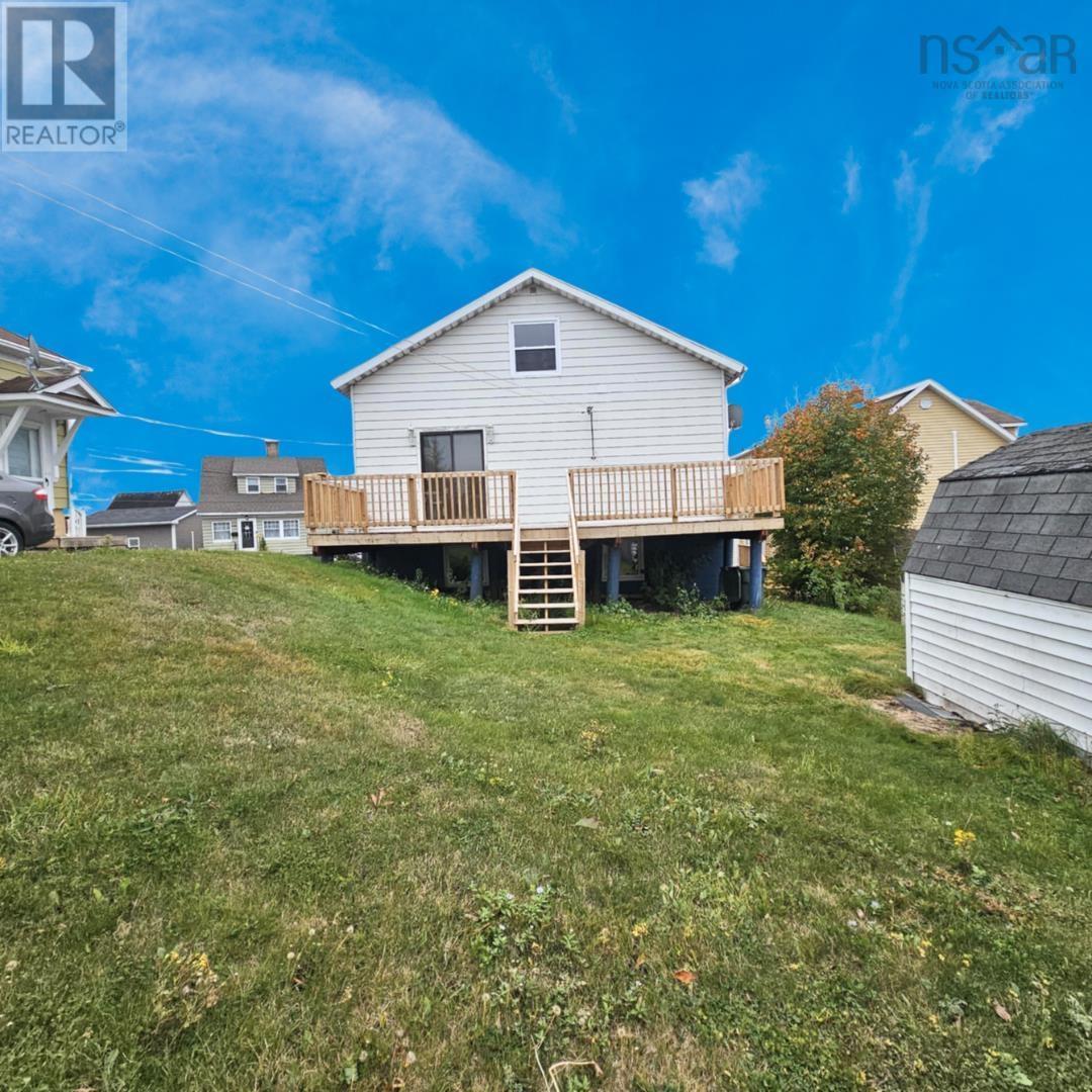 97 Fisher Street, Sydney, Nova Scotia B1N 1R2 - Photo 5 - 202526127
