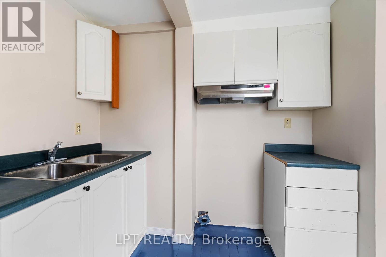 222 Bartholomew Street, Brockville, Ontario  K6V 2S6 - Photo 39 - X12525744