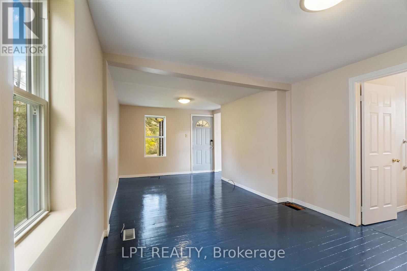 222 Bartholomew Street, Brockville, Ontario  K6V 2S6 - Photo 18 - X12525744