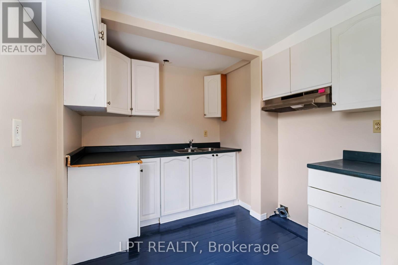 222 Bartholomew Street, Brockville, Ontario  K6V 2S6 - Photo 33 - X12525744