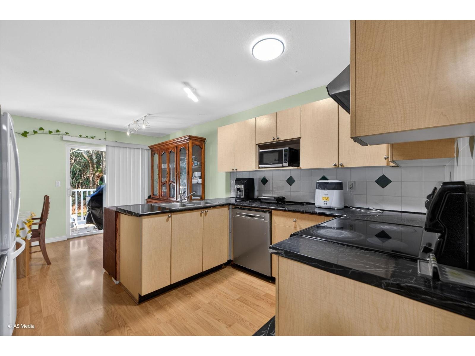 18 12110 75a Avenue, Surrey, British Columbia V3W 1M1 - Photo 6 - R3074237