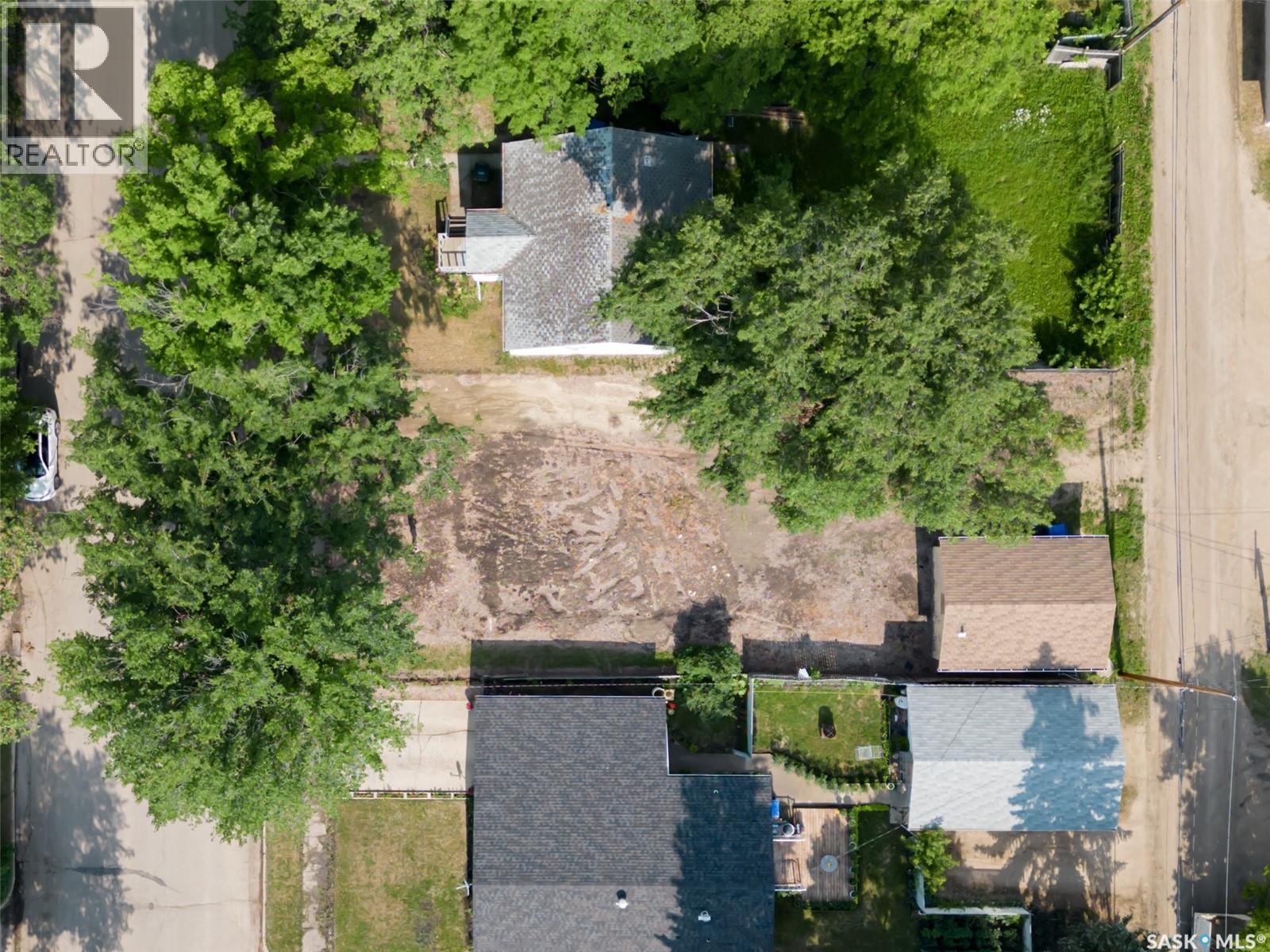 214 Stovel Avenue E, Melfort, Saskatchewan  S0E 1A0 - Photo 2 - SK025768