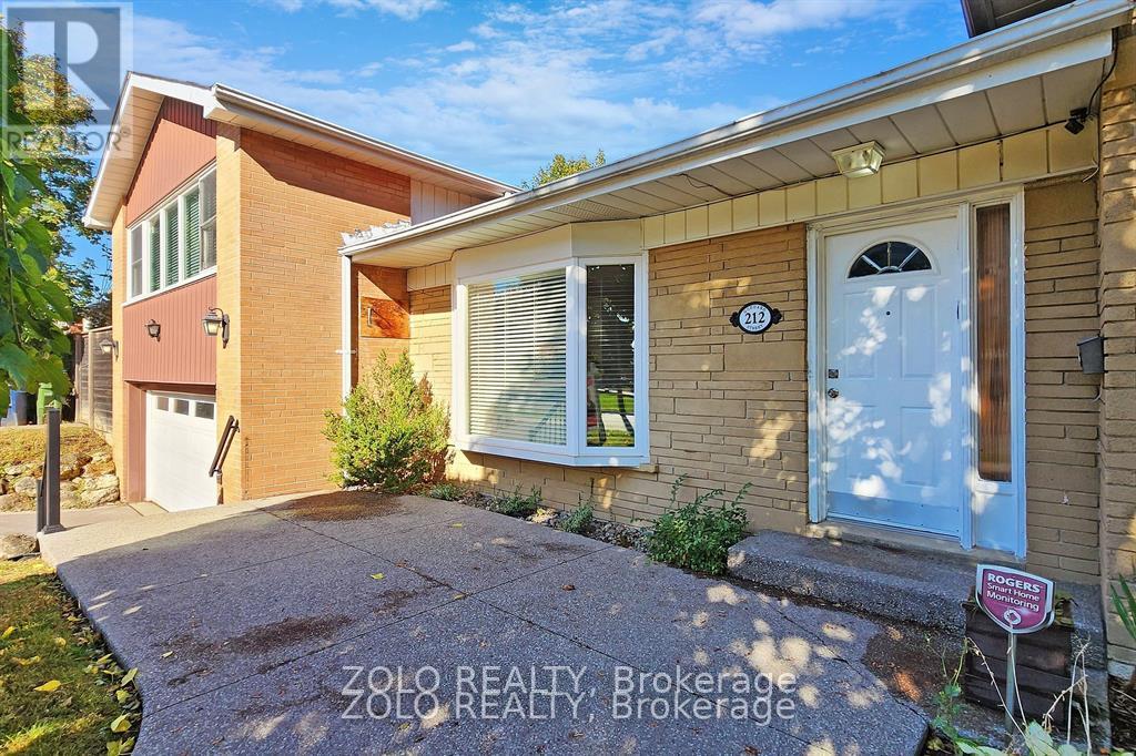 212 Goddard Street, Toronto, Ontario  M3H 5E8 - Photo 2 - C12640838