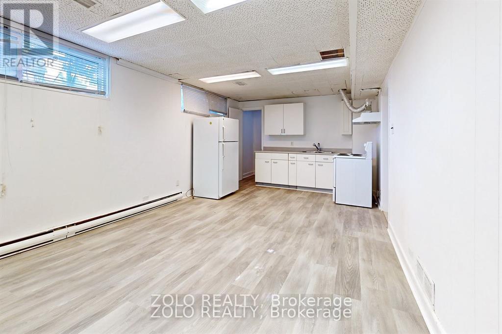 212 Goddard Street, Toronto, Ontario  M3H 5E8 - Photo 29 - C12640838