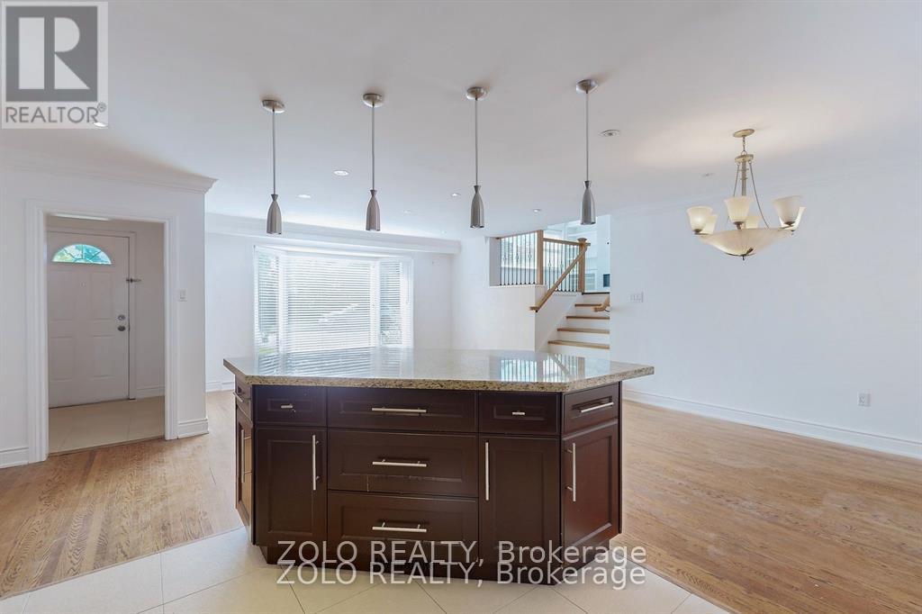 212 Goddard Street, Toronto, Ontario  M3H 5E8 - Photo 8 - C12640838