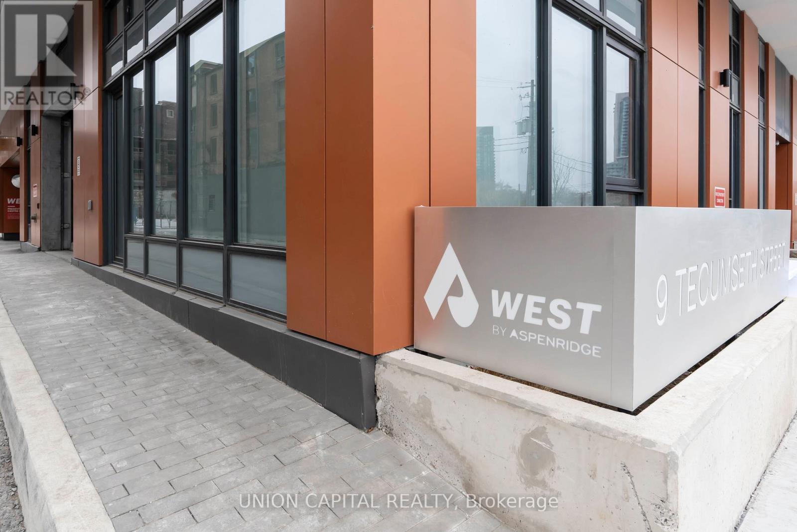 507 - 9 Tecumseth Street, Toronto, Ontario  M5V 0S5 - Photo 2 - C12640896