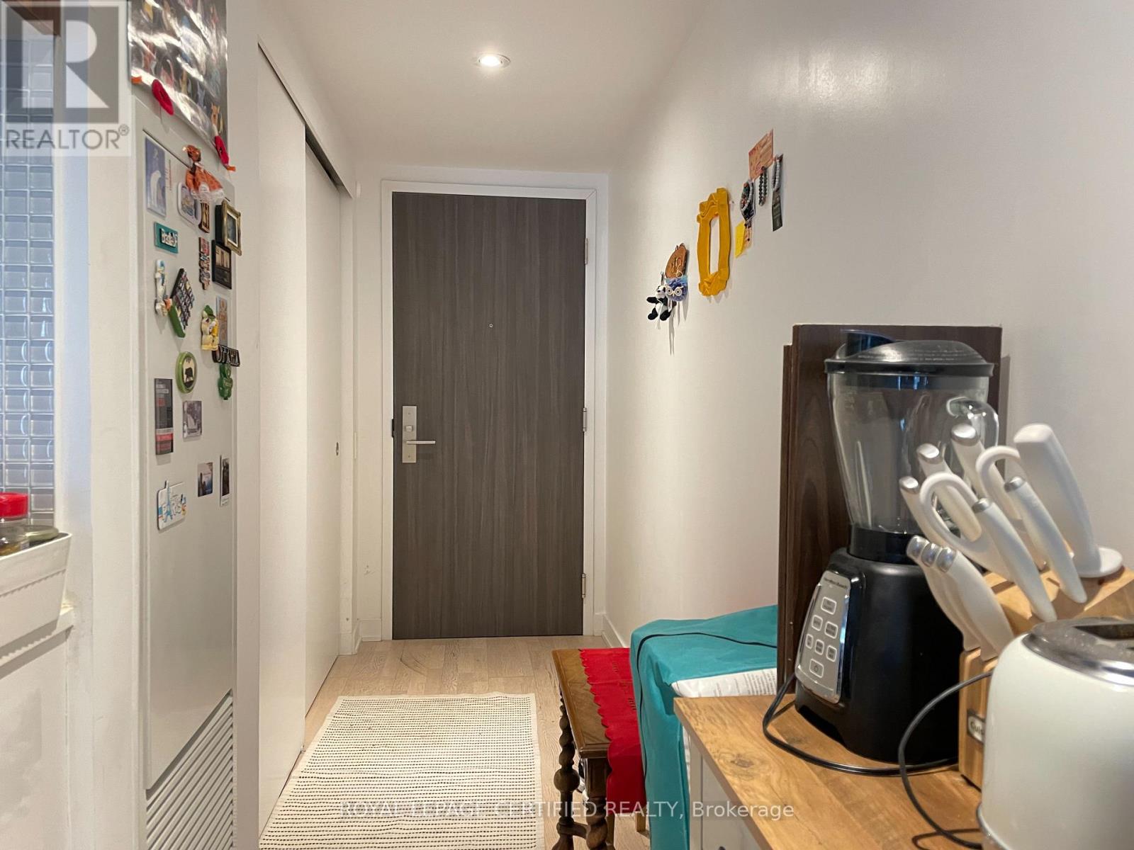 301 - 185 Roehampton Avenue, Toronto, Ontario  M4P 0C6 - Photo 7 - C12640924