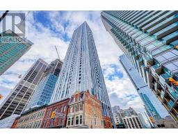 3702 - 1 YORKVILLE AVENUE, Toronto, Ontario