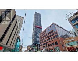 3909 - 8 EGLINTON AVENUE E, Toronto, Ontario