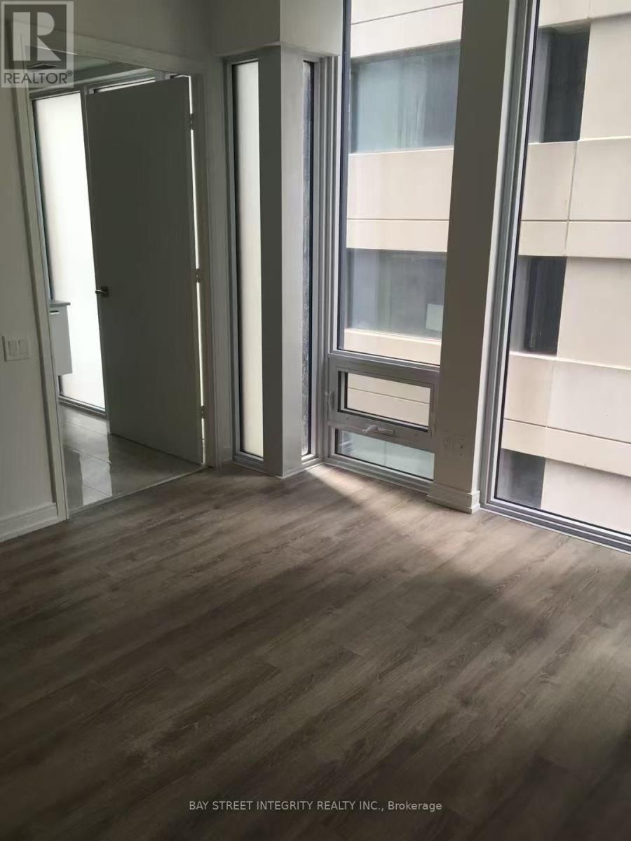 710 - 28 WELLESLEY STREET E, Toronto, Ontario