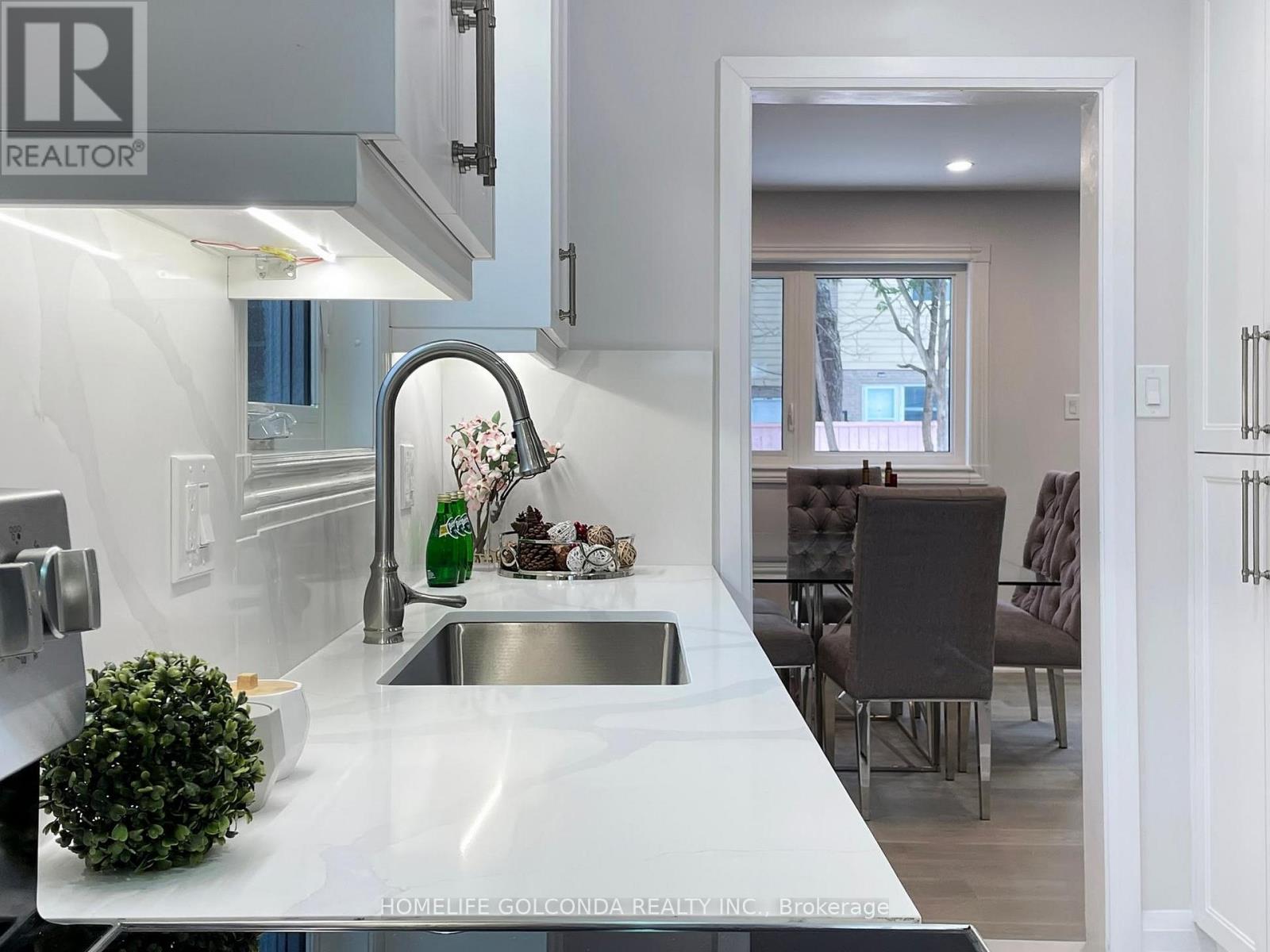 14 Brigadoon Crescent, Toronto, Ontario  M1T 3C1 - Photo 10 - E12640854