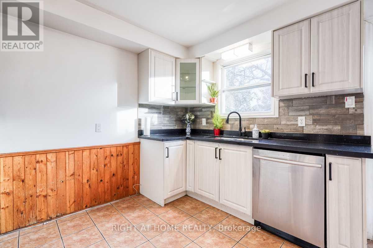 1456 Valley Drive, Oshawa, Ontario L1J 7Z3 - Photo 10 - E12640974