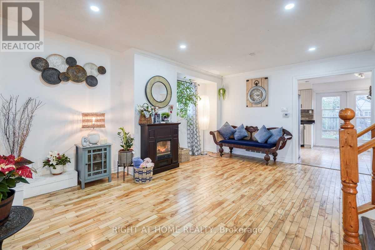 1456 Valley Drive, Oshawa, Ontario L1J 7Z3 - Photo 3 - E12640974