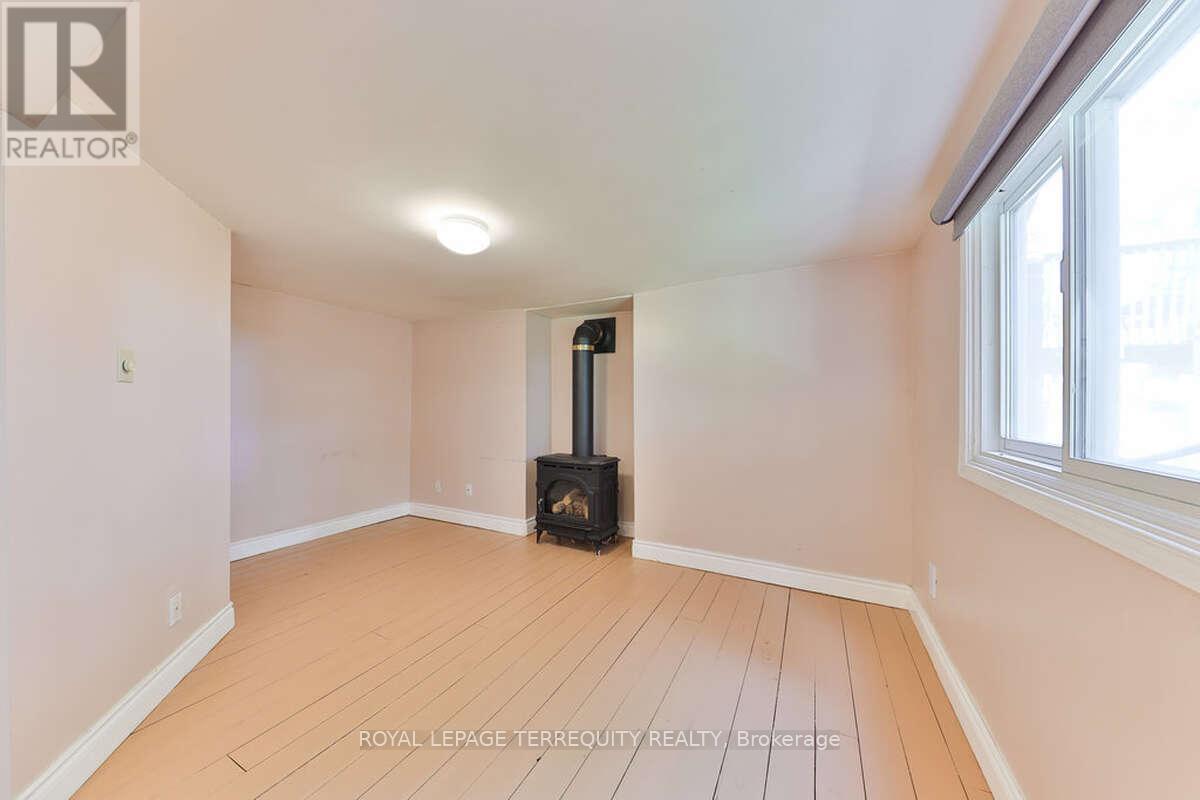 5275 Thornwood Drive, Mississauga, Ontario  L4Z 3J3 - Photo 36 - W12608276