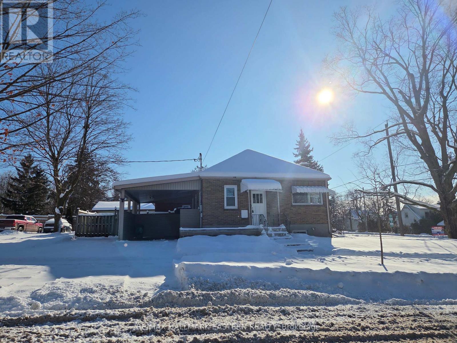 760 Chemong Road, Peterborough, Ontario  K9H 5Y9 - Photo 2 - X12572980