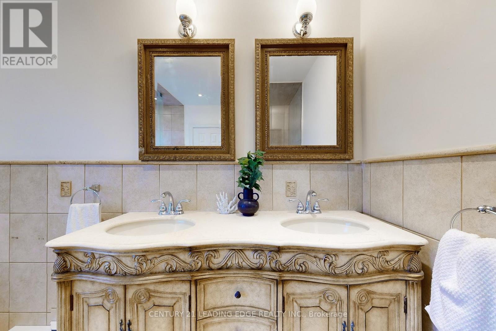 14489 Highway 48 Route, Whitchurch-Stouffville, Ontario  L4A 7X3 - Photo 19 - N12640848