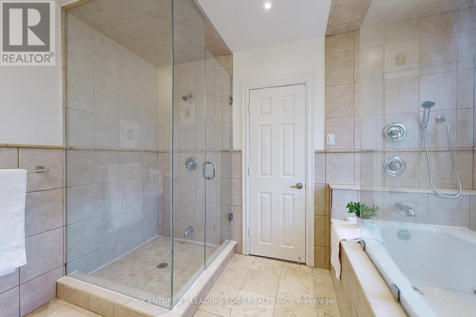 14489 Highway 48 Route, Whitchurch-Stouffville, Ontario  L4A 7X3 - Photo 20 - N12640848