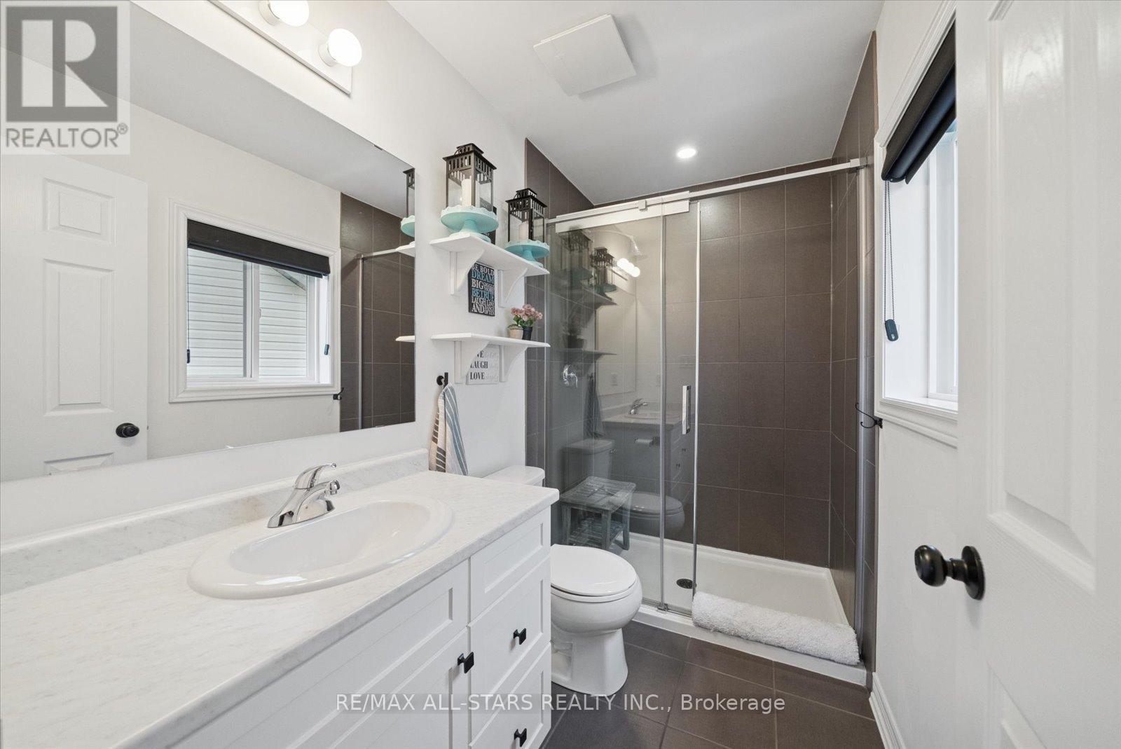 20 Carleton Trail, New Tecumseth (Beeton), Ontario  L0G 1A0 - Photo 18 - N12640880