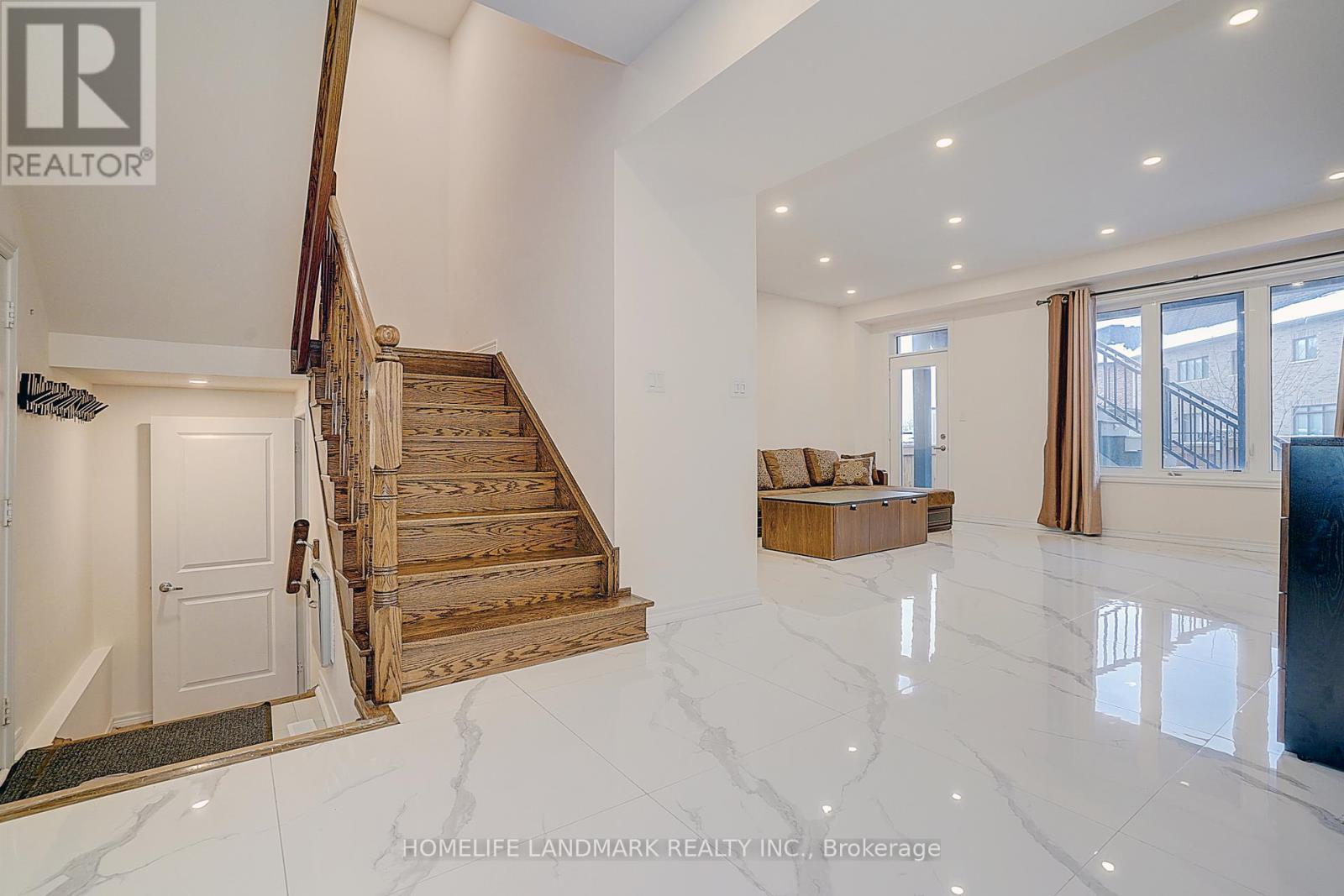 18 Caine Street, Richmond Hill, Ontario  L4S 0H2 - Photo 43 - N12640906