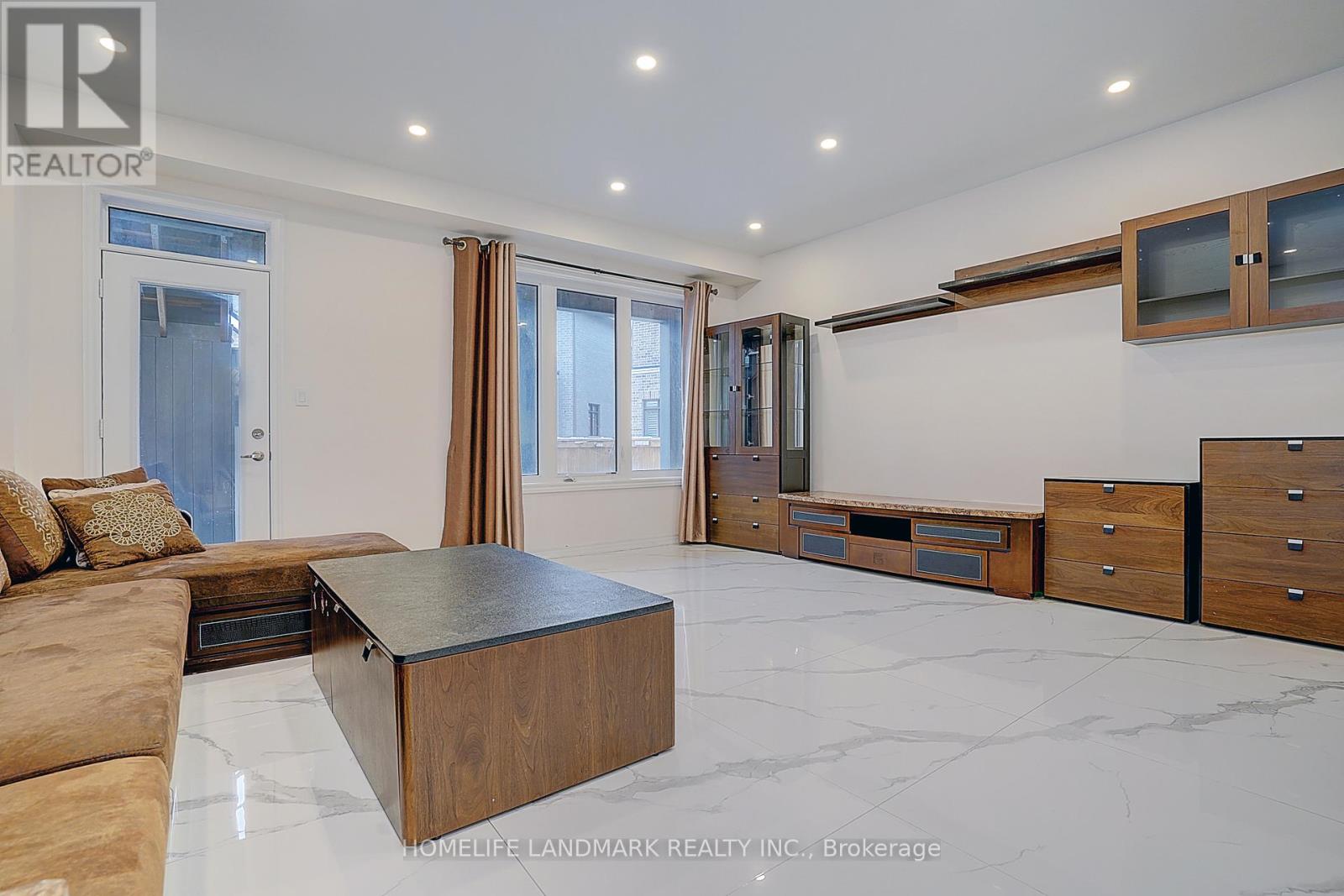 18 Caine Street, Richmond Hill, Ontario  L4S 0H2 - Photo 44 - N12640906