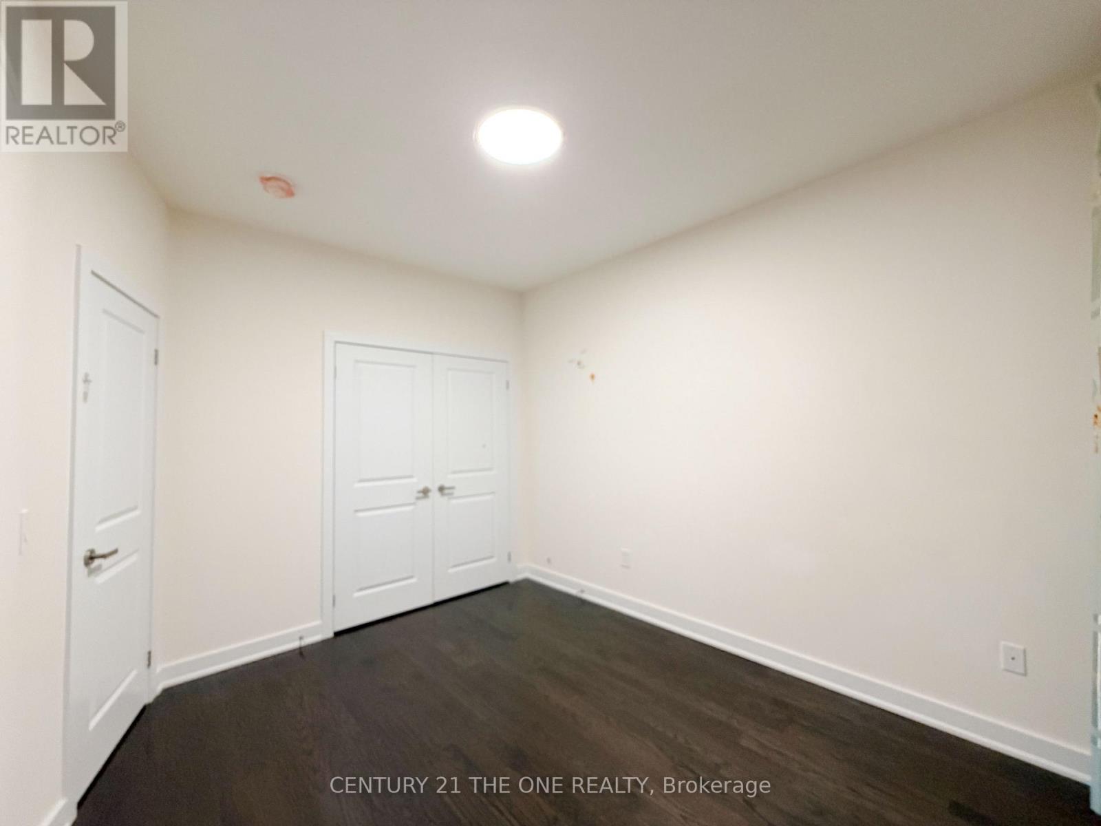 8 Anchusa Drive, Richmond Hill, Ontario  L4E 0Z2 - Photo 18 - N12640928