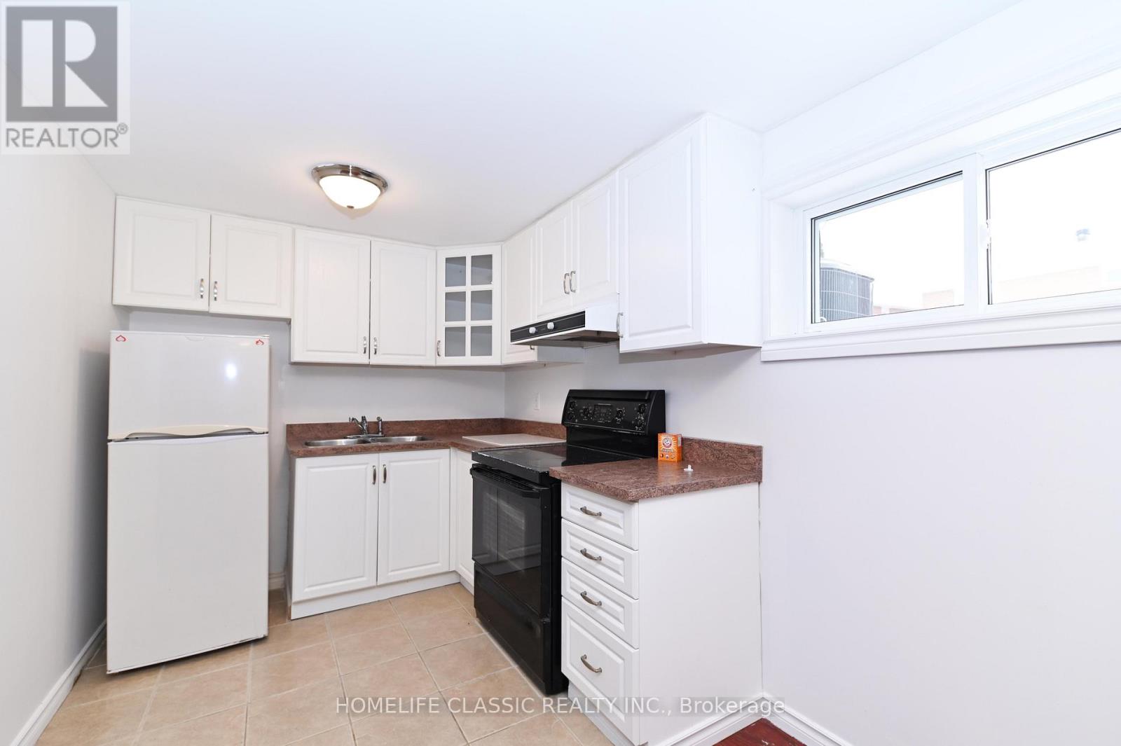 119 Cromwell Road, Vaughan, Ontario  L6A 1T9 - Photo 20 - N12640932