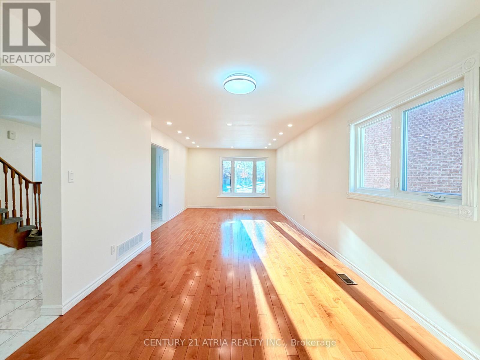 72 Bendamere Crescent, Markham, Ontario  L3P 6X8 - Photo 6 - N12640992