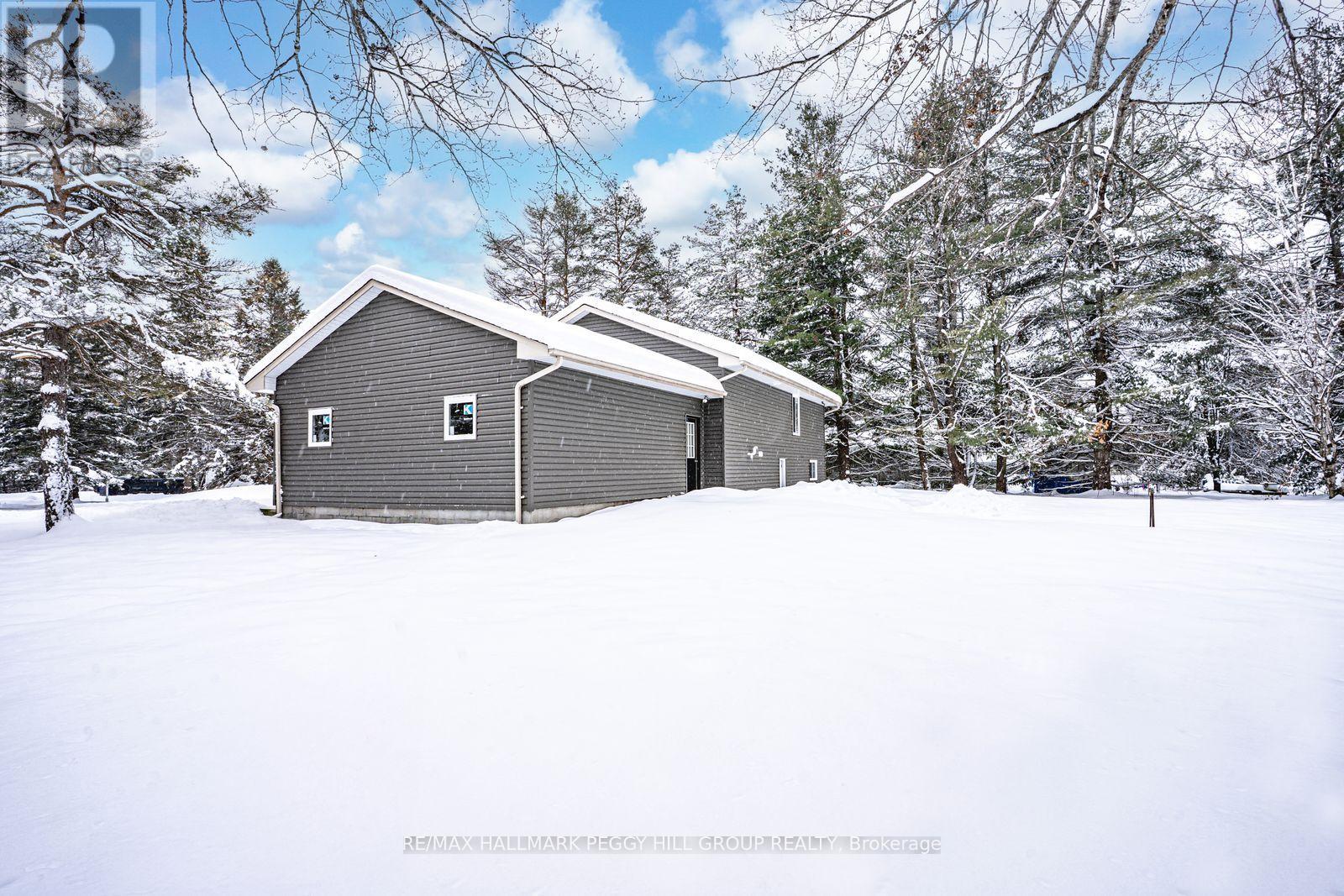 16 Hillview Crescent, Springwater, Ontario  L9X 1N4 - Photo 12 - S12640912