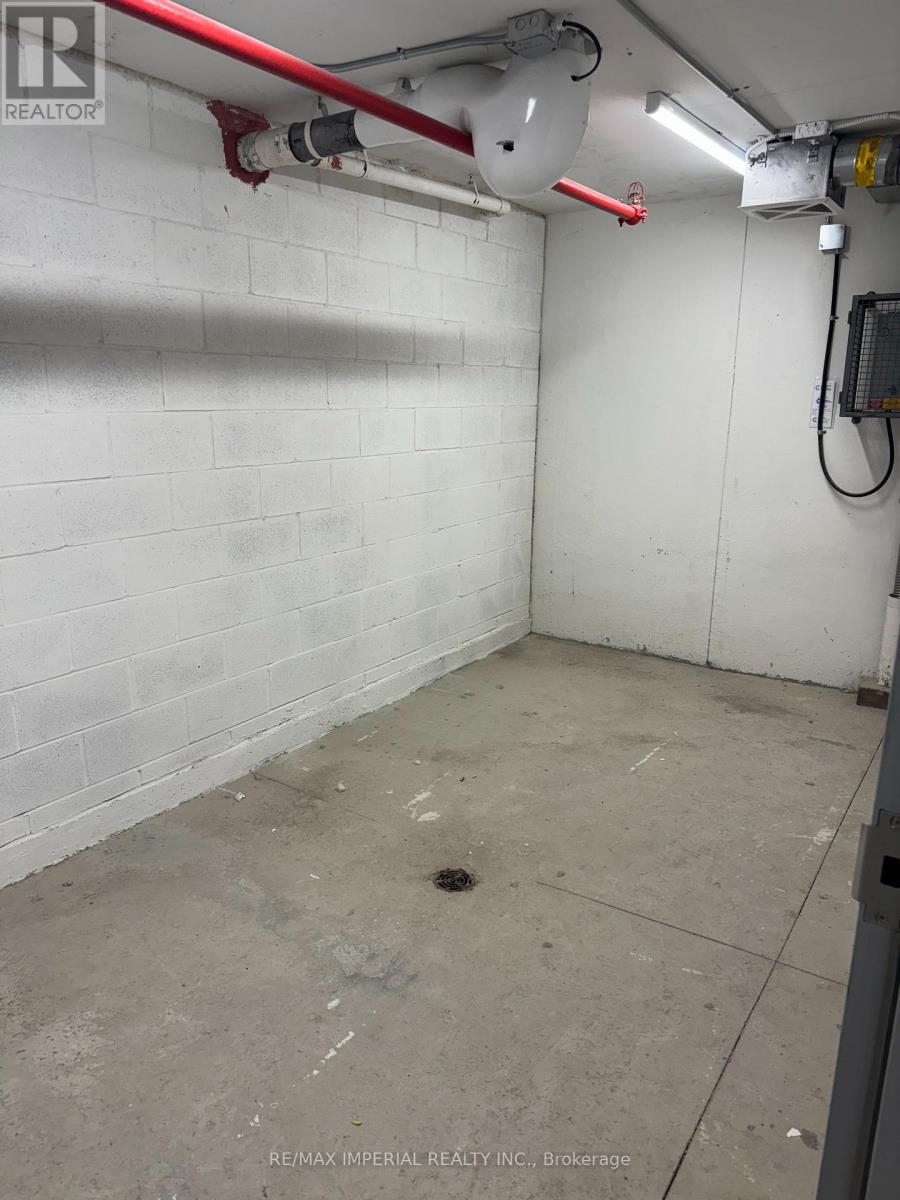 1215 - 3009 Novar Road, Mississauga, Ontario  L5B 1H7 - Photo 20 - W12640830