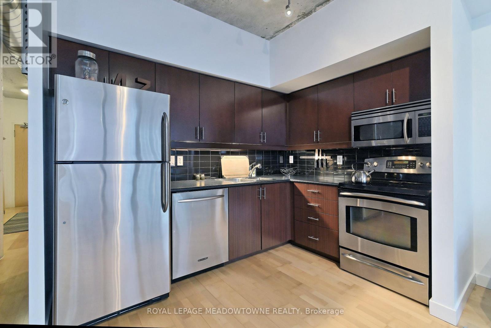 508 - 1375 Dupont Street, Toronto, Ontario  M6H 4J8 - Photo 11 - W12640868