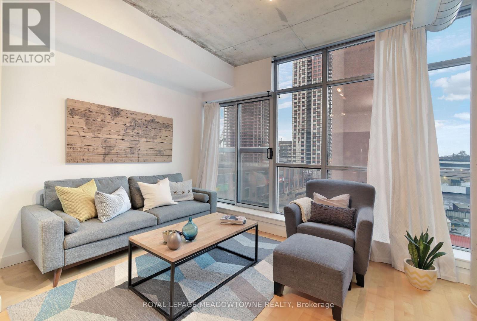 508 - 1375 Dupont Street, Toronto, Ontario  M6H 4J8 - Photo 7 - W12640868