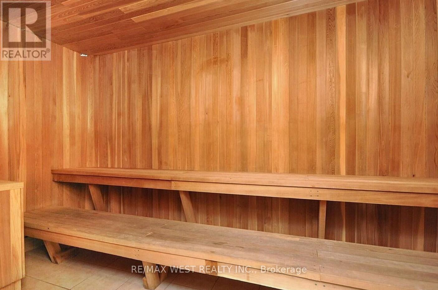 315 - 50 Mississauga Valley Boulevard, Mississauga, Ontario L5A 3S2 - Photo 13 - W12640884