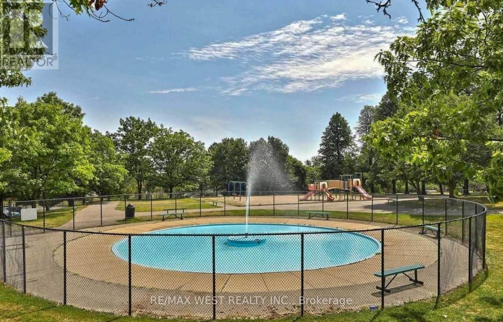 315 - 50 Mississauga Valley Boulevard, Mississauga, Ontario L5A 3S2 - Photo 15 - W12640884