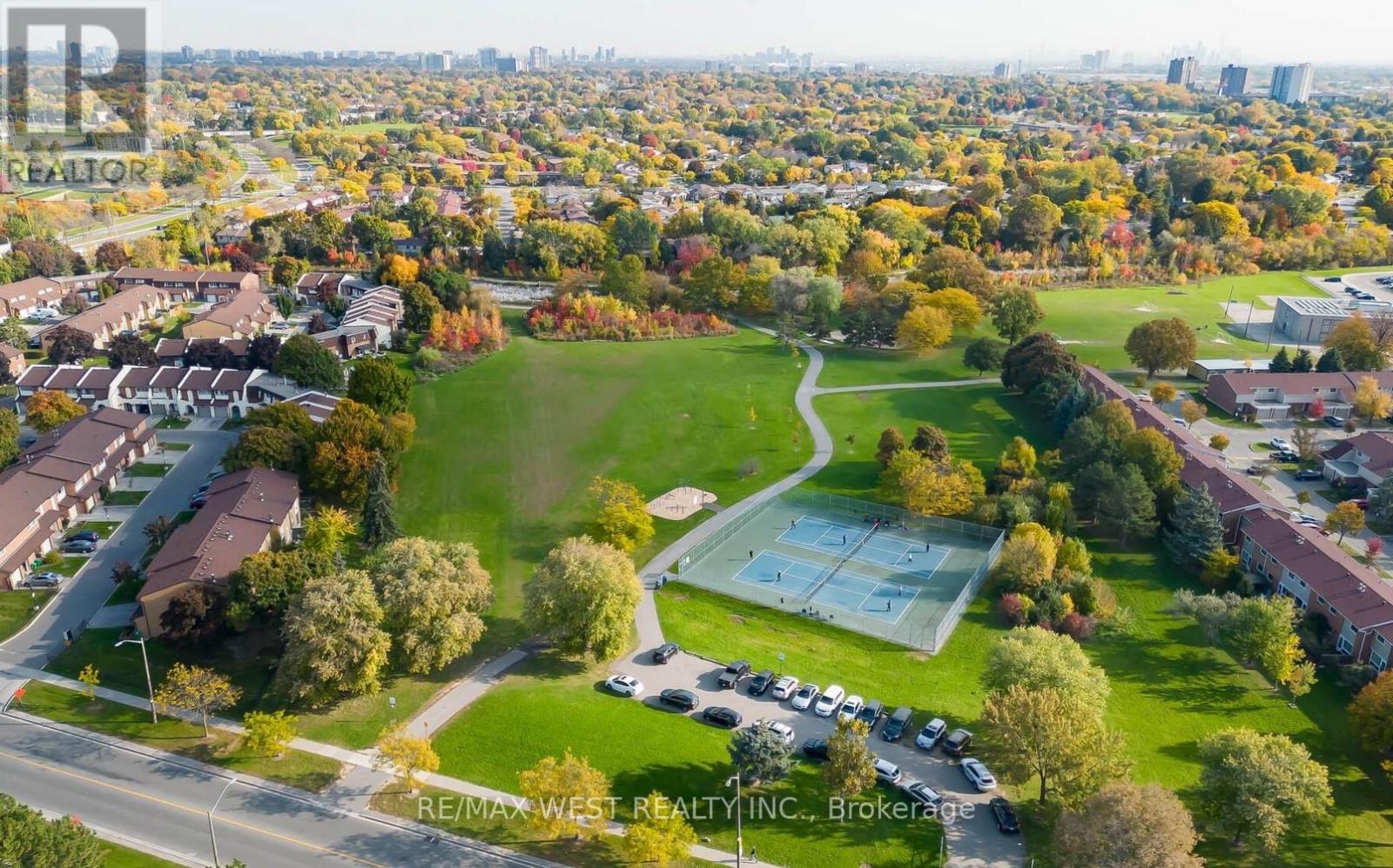 315 - 50 Mississauga Valley Boulevard, Mississauga, Ontario L5A 3S2 - Photo 16 - W12640884