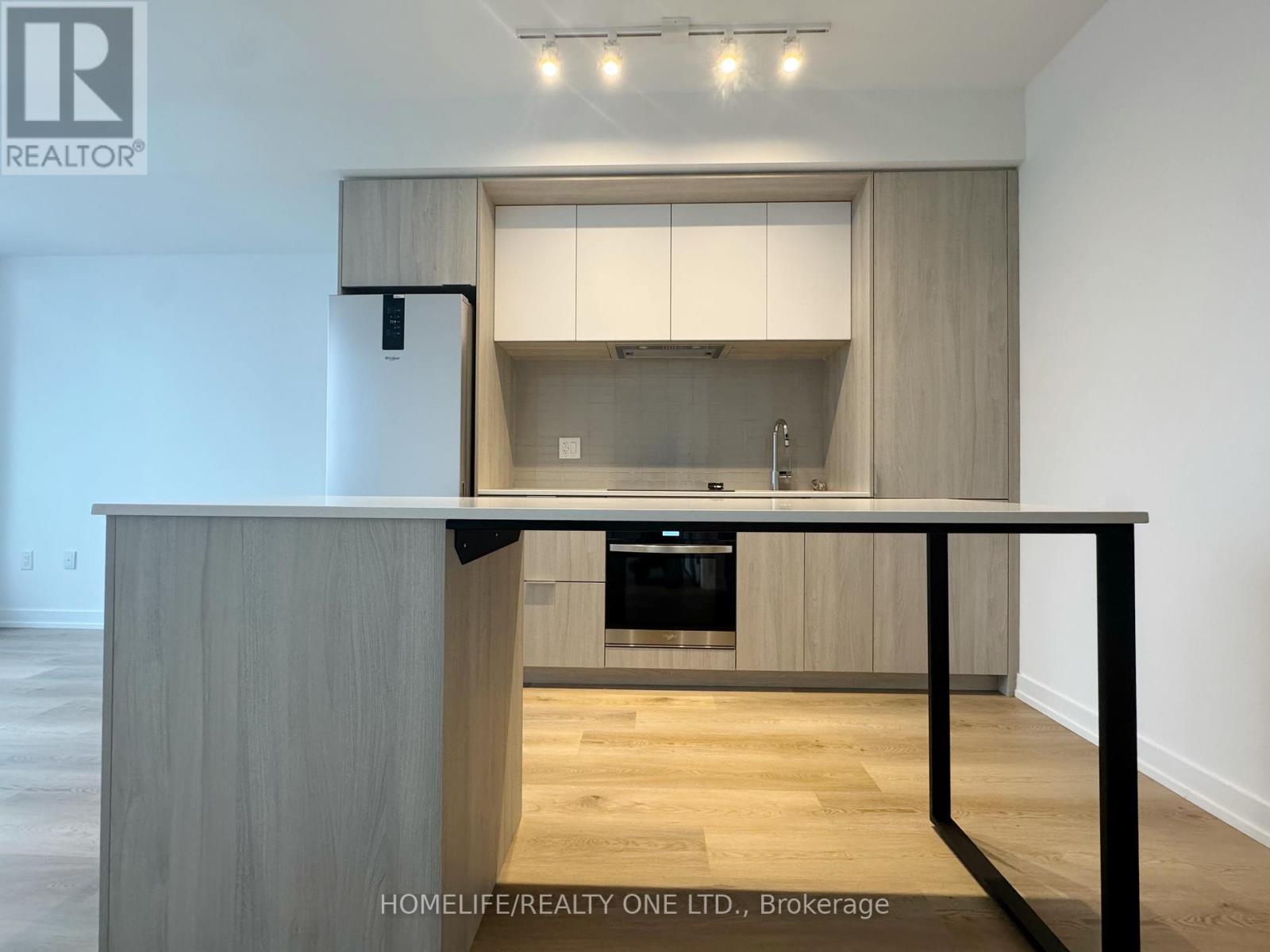 3302 - 395 SQUARE ONE DRIVE, Mississauga, Ontario