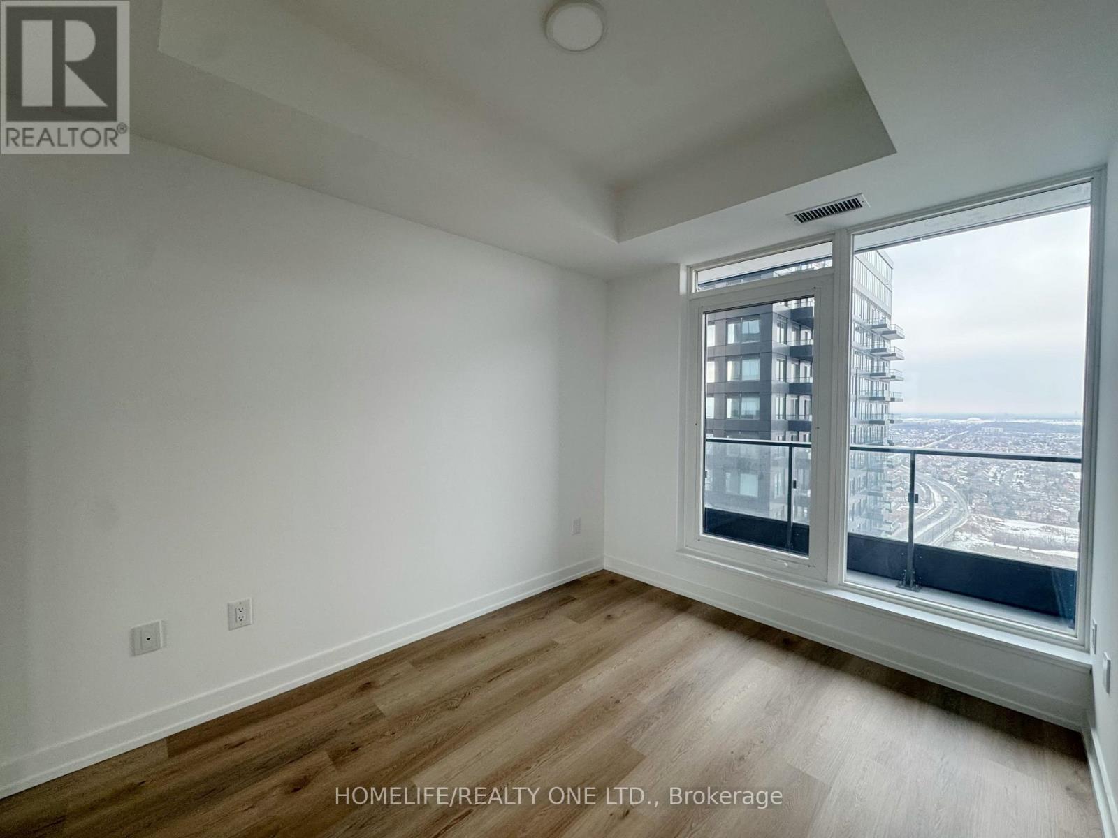 3302 - 395 Square One Drive, Mississauga, Ontario  L5B 0P6 - Photo 4 - W12640892