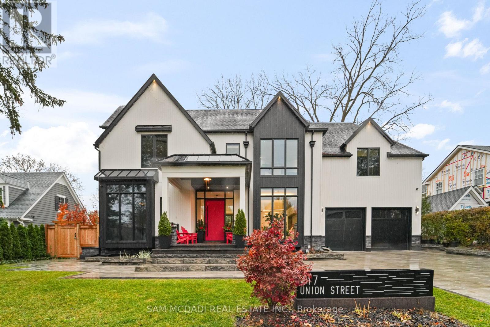 417 UNION STREET, Oakville, Ontario