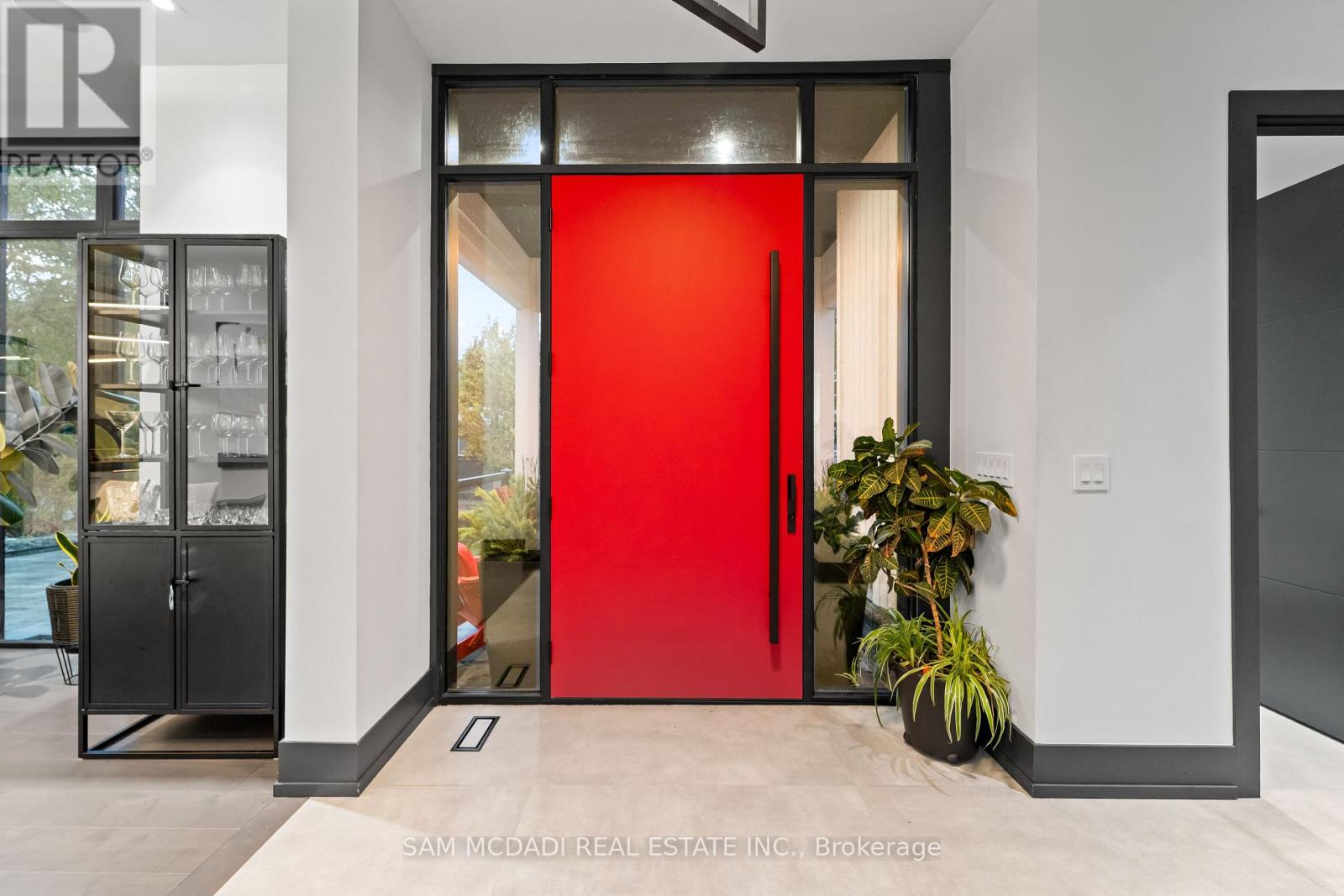 417 Union Street, Oakville, Ontario  L6J 1E7 - Photo 3 - W12640918